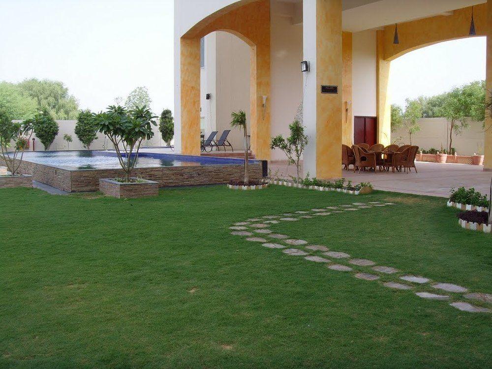 Ramada By Wyndham Jaisinghpura होटल 4*