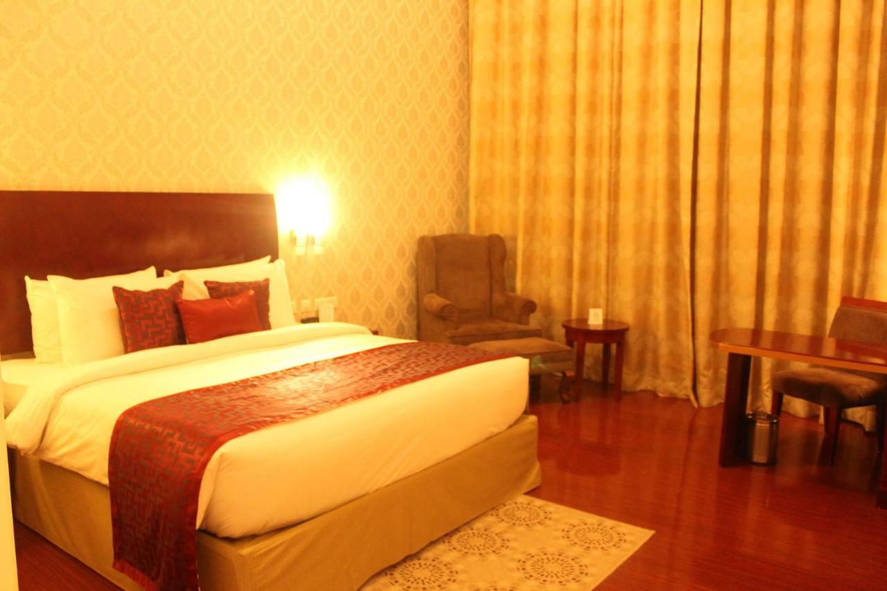 होटल Ramada By Wyndham Jaisinghpura Jaipur
