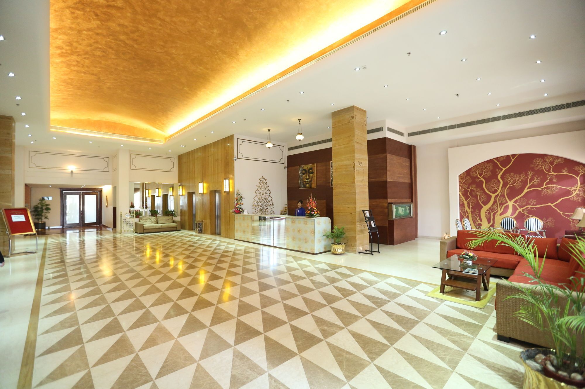 Ramada By Wyndham Jaisinghpura होटल